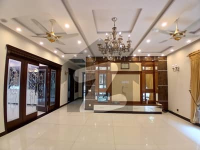 One Kanal House For Rent M Block Phase 6 DHA