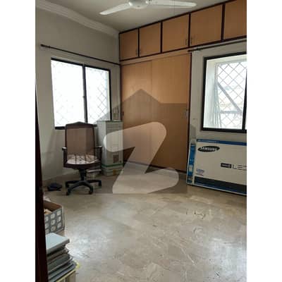 3 Bed Dd Apartment For Rent