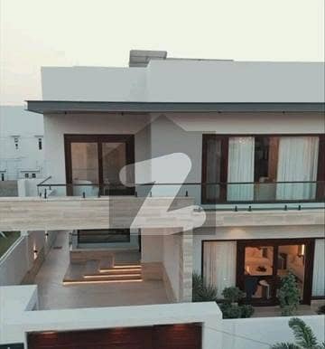 ڈی ایچ اے فیز 8 ڈی ایچ اے ڈیفینس,کراچی میں 6 کمروں کا 1 کنال مکان 23.5 کروڑ میں برائے فروخت۔