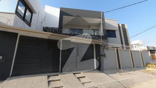 گلستانِِ جوہر ۔ بلاک 1 گلستانِ جوہر,کراچی میں 8 کمروں کا 17 مرلہ مکان 10.75 کروڑ میں برائے فروخت۔