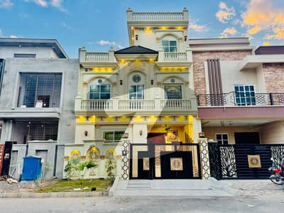 سٹی ہاؤسنگ سوسائٹی گوجرانوالہ میں 4 کمروں کا 5 مرلہ مکان 2.5 کروڑ میں برائے فروخت۔