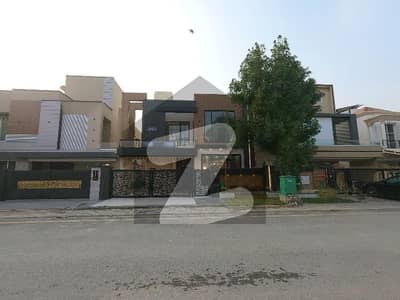 Ideal 10 Marla House Available In Bahria Town - Sector E, Lahore