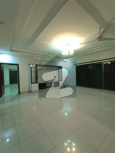 1 Kanal Full House Available For Rent In Bahria Town Phase 2 Rawalpindi.