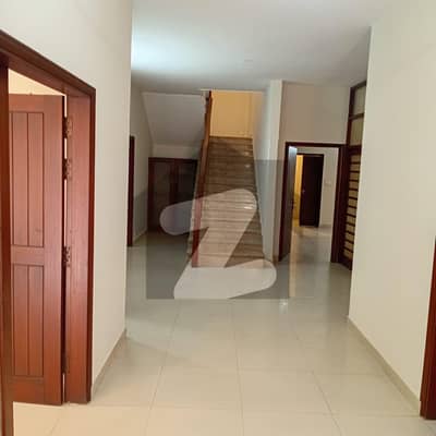 ڈی ایچ اے فیز 2 ڈی ایچ اے ڈیفینس,کراچی میں 5 کمروں کا 19 مرلہ مکان 12.5 کروڑ میں برائے فروخت۔