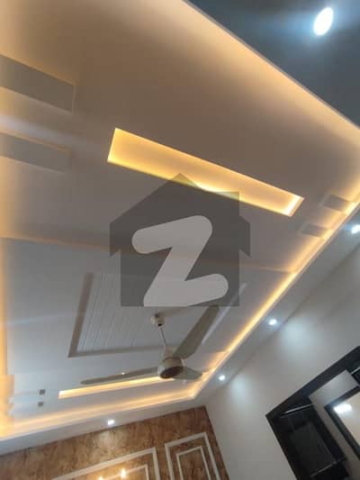 کینال ویو ہاؤسنگ سکیم گوجرانوالہ میں 4 کمروں کا 5 مرلہ مکان 60.0 ہزار میں کرایہ پر دستیاب ہے۔