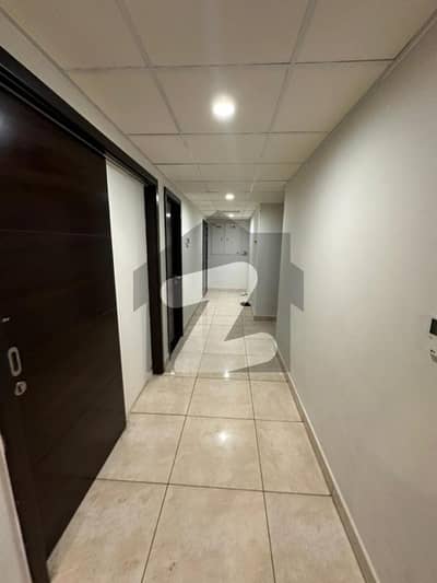 عمار پرل ٹاورز امارکریسنٹ بے,ڈی ایچ اے فیز 8,ڈی ایچ اے ڈیفینس,کراچی میں 3 کمروں کا 12 مرلہ فلیٹ 10.0 کروڑ میں برائے فروخت۔