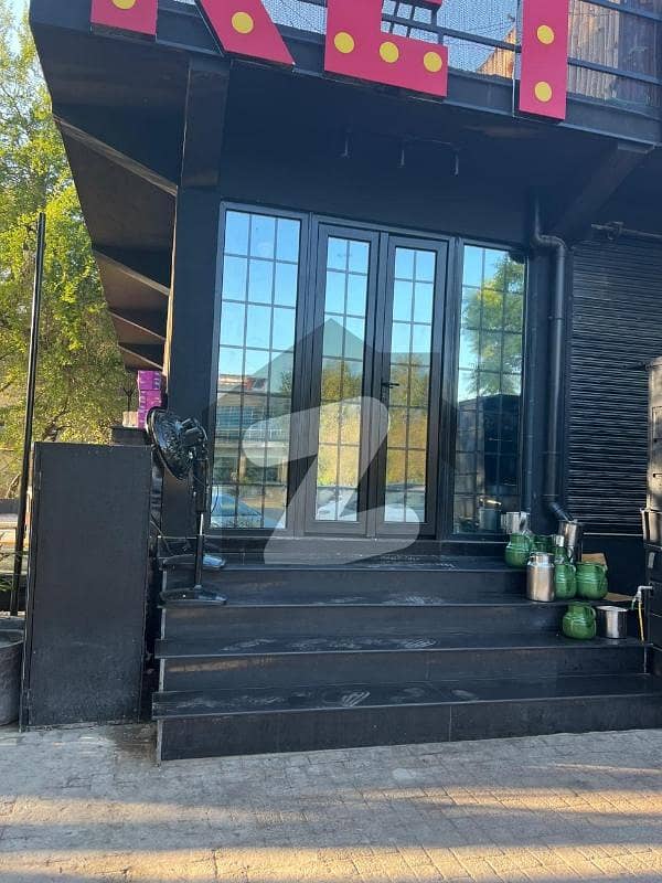 Prime Commercial Plaza for Sale in F-10/4 Prime Commercial Plaza for Sale in F-10/4