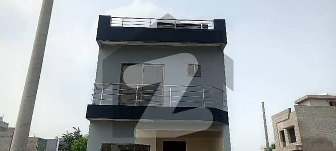 Prime Location Central Park - Block C House Sized 3 Marla For sale