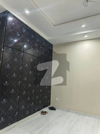 سینٹرل پارک ہاؤسنگ سکیم لاہور میں 3 کمروں کا 10 مرلہ بالائی پورشن 55.0 ہزار میں کرایہ پر دستیاب ہے۔ سینٹرل پارک ہاؤسنگ سکیم لاہور میں 3 کمروں کا 10 مرلہ بالائی پورشن 55.0 ہزار میں کرایہ پر دستیاب ہے۔