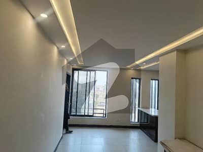 A Flat Of 550 Square Feet In Lahore For Rent
