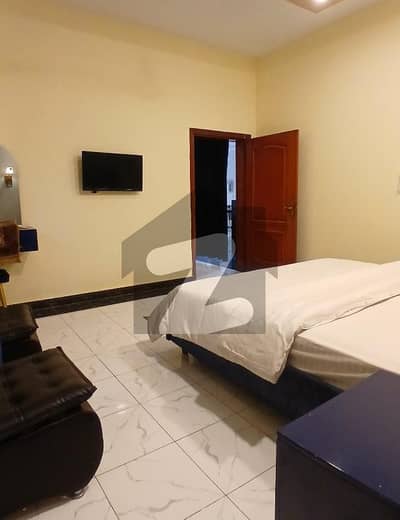 بوسان روڈ ملتان میں 1 کمرے کا 2 مرلہ فلیٹ 99.0 ہزار میں کرایہ پر دستیاب ہے۔