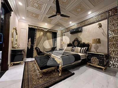 بحریہ ٹاؤن سیکٹر ای بحریہ ٹاؤن,لاہور میں 4 کمروں کا 8 مرلہ مکان 1.5 لاکھ میں کرایہ پر دستیاب ہے۔