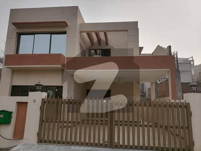10 Marla House For Sale In Divine Gardens