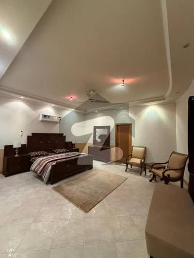 ڈی ایچ اے فیز 4 ڈیفنس (ڈی ایچ اے),لاہور میں 4 کمروں کا 1 کنال مکان 2.3 لاکھ میں کرایہ پر دستیاب ہے۔