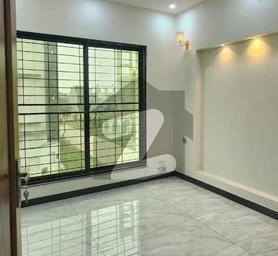 پارک ویو سٹی لاہور میں 3 کمروں کا 3 مرلہ مکان 90.0 لاکھ میں برائے فروخت۔