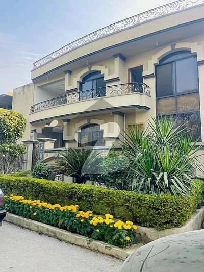 آئی ۔ 8 اسلام آباد میں 3 کمروں کا 14 مرلہ بالائی پورشن 2.0 لاکھ میں کرایہ پر دستیاب ہے۔