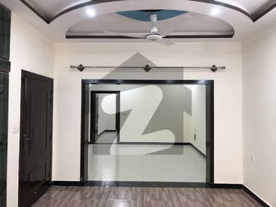 فیصل ٹاؤن - ایف ۔ 18 اسلام آباد میں 3 کمروں کا 8 مرلہ بالائی پورشن 55.0 ہزار میں کرایہ پر دستیاب ہے۔