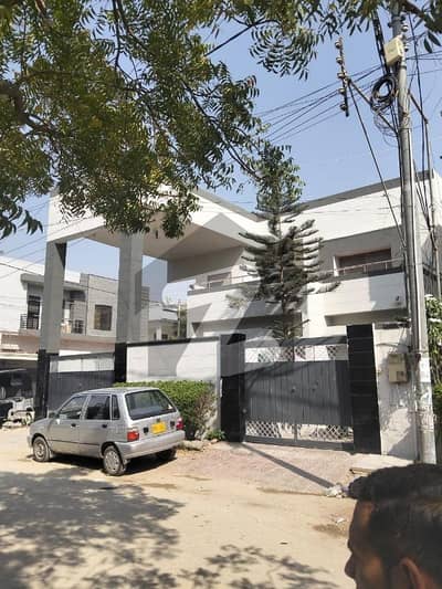 گلستانِِ جوہر ۔ بلاک 14 گلستانِ جوہر,کراچی میں 5 کمروں کا 10 مرلہ مکان 5.0 کروڑ میں برائے فروخت۔