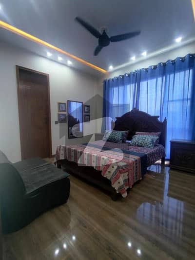 DHA PHASE 4  FULLY FURNISHED 1 BEDROOM AVAILABLE ON RENT