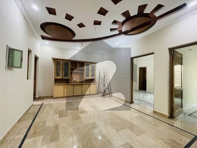 جوہر ٹاؤن فیز 2 - بلاک کیو جوہر ٹاؤن فیز 2,جوہر ٹاؤن,لاہور میں 2 کمروں کا 3 مرلہ بالائی پورشن 36.0 ہزار میں کرایہ پر دستیاب ہے۔