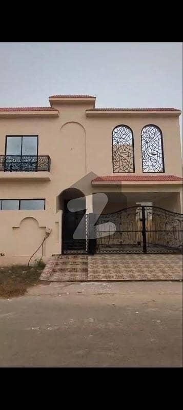 10 Marla Beautiful House For Rent In DHA MULTAN Sector U.  Near Kashmir park.