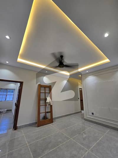 ڈی ایچ اے فیز 2 ڈی ایچ اے ڈیفینس,کراچی میں 3 کمروں کا 2 کنال بالائی پورشن 3.0 لاکھ میں کرایہ پر دستیاب ہے۔