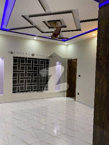 نیشنل پولیس فاؤنڈیشن او ۔ 9 اسلام آباد میں 3 کمروں کا 1 کنال بالائی پورشن 90.0 ہزار میں کرایہ پر دستیاب ہے۔