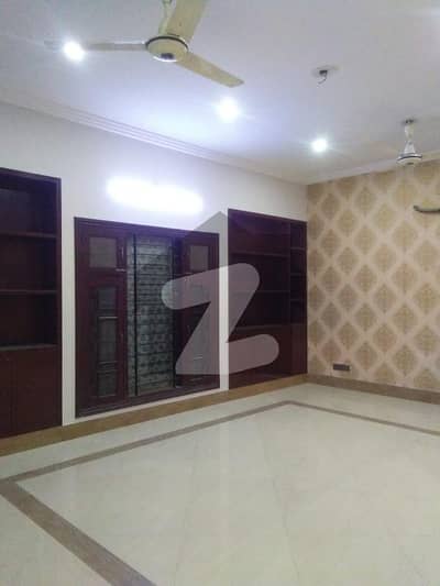 Beautiful Upper Portion With Open Terrace