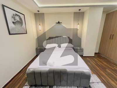 2 BED LUXURY FURNISHED FOR RANT IN GULBERG GREEN