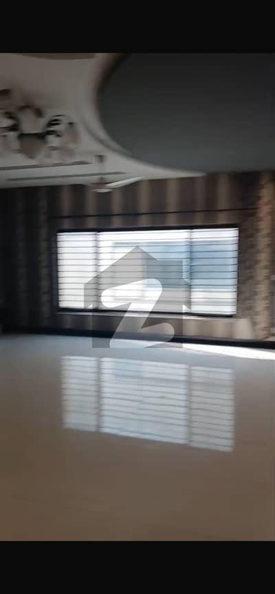 بحریہ ٹاؤن فیز 5 بحریہ ٹاؤن راولپنڈی,راولپنڈی میں 3 کمروں کا 1 کنال بالائی پورشن 1.35 لاکھ میں کرایہ پر دستیاب ہے۔