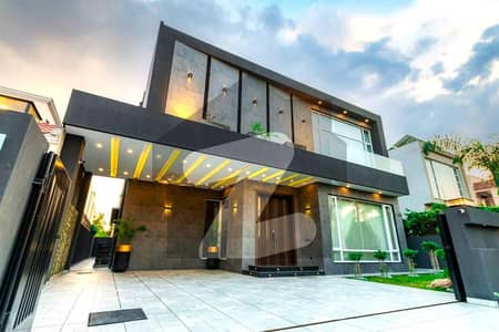 10 MARLA MODREN DESIGN HOUSE AVAILABLE FOR SALE IN DHA PHASE 5