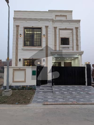 بحریہ نشیمن ۔ آئرس بحریہ نشیمن,لاہور میں 3 کمروں کا 5 مرلہ مکان 1.6 کروڑ میں برائے فروخت۔