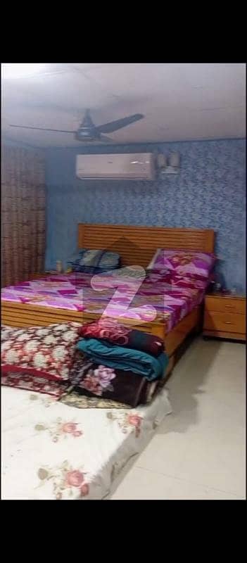 گلشن اقبال - بلاک 10-اے گلشنِ اقبال,گلشنِ اقبال ٹاؤن,کراچی میں 5 کمروں کا 6 مرلہ فلیٹ 1.6 کروڑ میں برائے فروخت۔