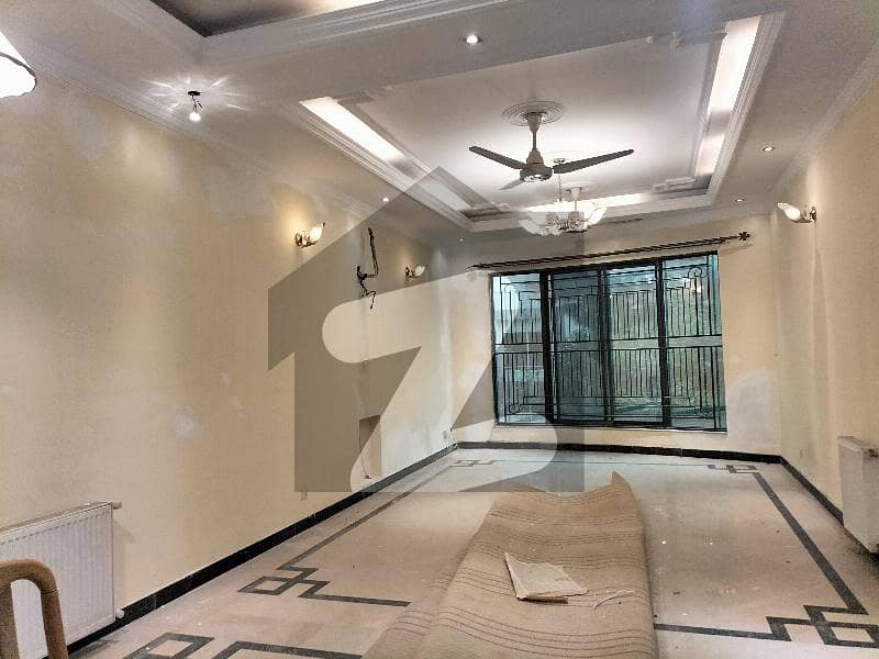 جی ۔ 10/2 جی ۔ 10,اسلام آباد میں 3 کمروں کا 12 مرلہ بالائی پورشن 1.65 لاکھ میں کرایہ پر دستیاب ہے۔ جی ۔ 10/2 جی ۔ 10,اسلام آباد میں 3 کمروں کا 12 مرلہ بالائی پورشن 1.65 لاکھ میں کرایہ پر دستیاب ہے۔