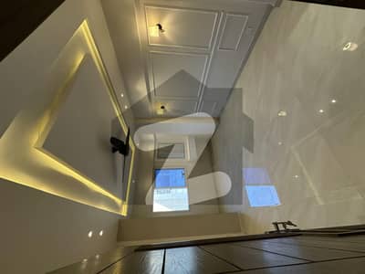 1700 Square Feet Flat For Sale In Bukhari Commercial Area Karachi