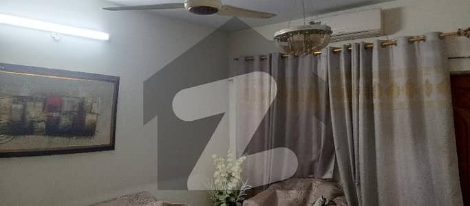 گلستانِِ جوہر ۔ بلاک 19 گلستانِ جوہر,کراچی میں 2 کمروں کا 3 مرلہ فلیٹ 57.0 لاکھ میں برائے فروخت۔