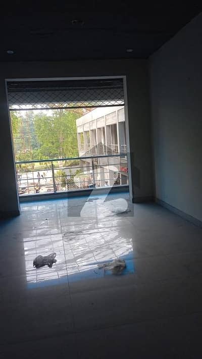 کینٹ لاہور میں 1 مرلہ دکان 2.2 لاکھ میں کرایہ پر دستیاب ہے۔