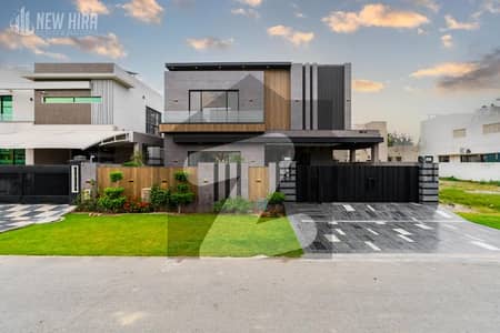 ڈی ایچ اے فیز 7 - بلاک وائے فیز 7,ڈیفنس (ڈی ایچ اے),لاہور میں 5 کمروں کا 1 کنال مکان 2.8 لاکھ میں کرایہ پر دستیاب ہے۔