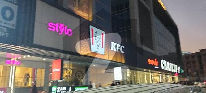 گلستانِ جوہر کراچی میں 13 مرلہ دکان 10.0 لاکھ میں کرایہ پر دستیاب ہے۔