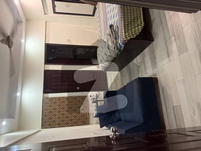 Fully Furnished Apartment 2bedrooms Attached Washroom Daring Lounge FAMILY BUILDING DHA6 Rent