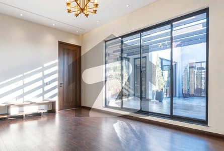 15 Marla House For sale In The Perfect Location Of Garden Town