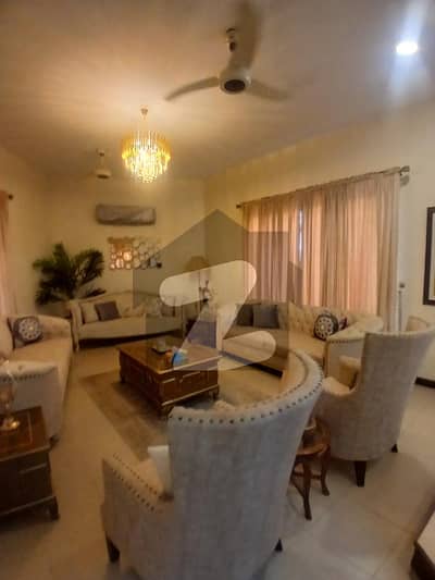 ڈی ایچ اے فیز 8 ڈی ایچ اے ڈیفینس,کراچی میں 4 کمروں کا 1 کنال مکان 12.0 کروڑ میں برائے فروخت۔