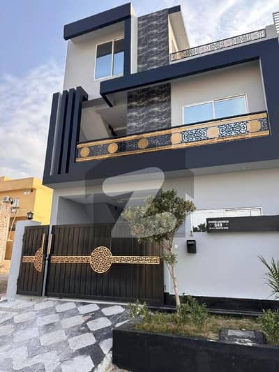 5 MARLA HOUSE FOR RENT Faisal Hill Executive Block Brand New House Double Unit