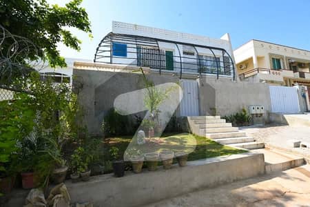 ای ۔ 11/3 ای ۔ 11,اسلام آباد میں 9 کمروں کا 1 کنال مکان 10.0 لاکھ میں کرایہ پر دستیاب ہے۔