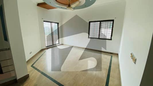 10 marla Outstanding Upper Portion In NASHEMAN E IQBAL PHASE 1 10 marla Outstanding Upper Portion In NASHEMAN E IQBAL PHASE 1