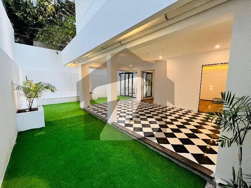 6700 Square Feet Lower Portion In F-7 For Rent 6700 Square Feet Lower Portion In F-7 For Rent