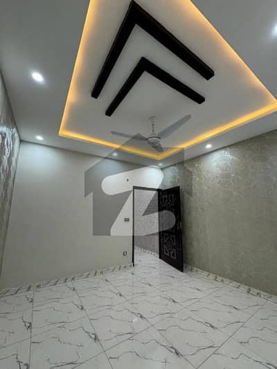 5 Marla Lower Portion Available For Rent