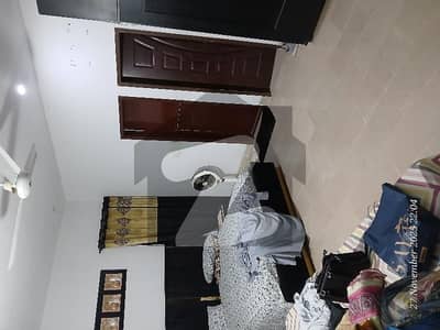 گلستانِِ جوہر ۔ بلاک 17 گلستانِ جوہر,کراچی میں 2 کمروں کا 5 مرلہ زیریں پورشن 50.0 ہزار میں کرایہ پر دستیاب ہے۔