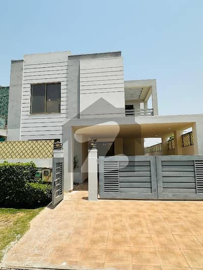 9 Marla Beautiful Villas For Rent In DHA MULTAN