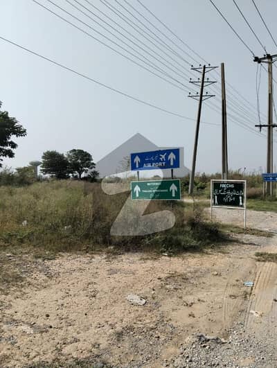 MAIN DOUBLE ROAD PARK SIDE CORNER PLOT FOR SALE